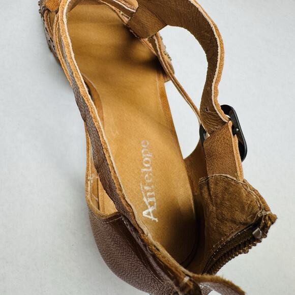 Soft Surroundings Antelope Macaria Sandals Women’s Sz 40 Studded Heeled Leather - Picture 12 of 12